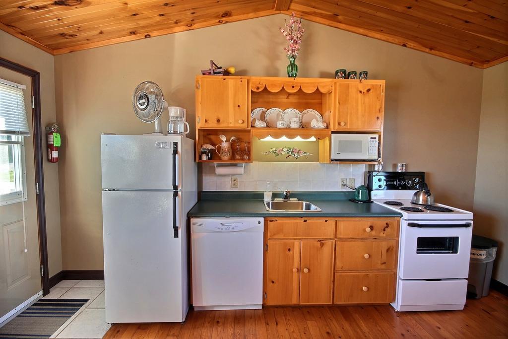 Cavendish Bosom Buddies Cottage Resort Εξωτερικό φωτογραφία
